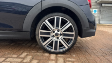 MINI Hatchback 2.0 Cooper S Exclusive 5dr Auto Petrol Hatchback